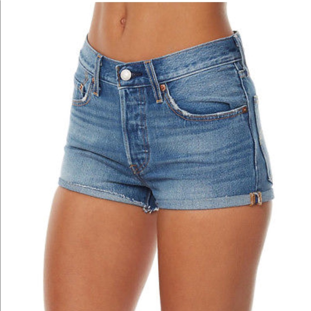 Vintage Blue Levi’s Short Shorts size 28